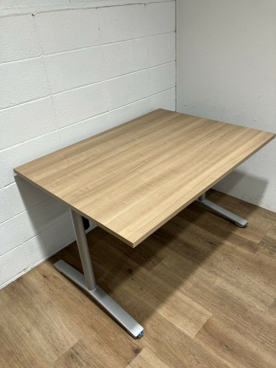 コクヨビエナ（VIENA）シリーズ ミーティングテーブル 商品画像2