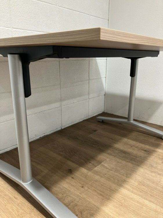 コクヨビエナ（VIENA）シリーズ ミーティングテーブル 商品画像8