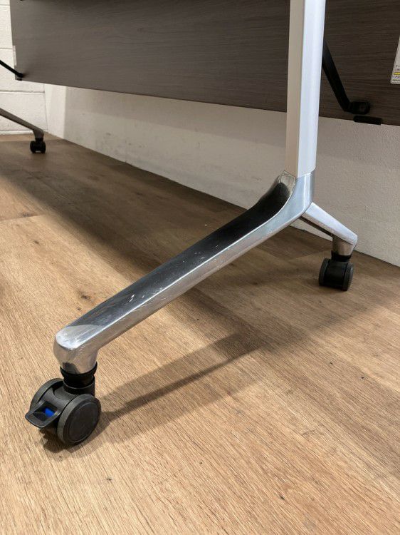 コクヨコンフェスト（CONFEST）シリーズ  平行スタックテーブル 商品画像9