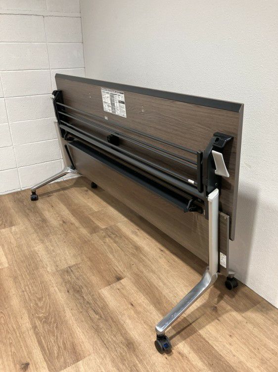 コクヨコンフェスト（CONFEST）シリーズ  平行スタックテーブル 商品画像10