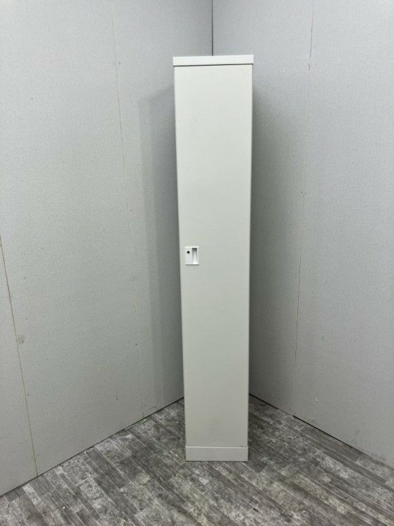 プラスLHシリーズ 1人用ロッカー 商品画像1