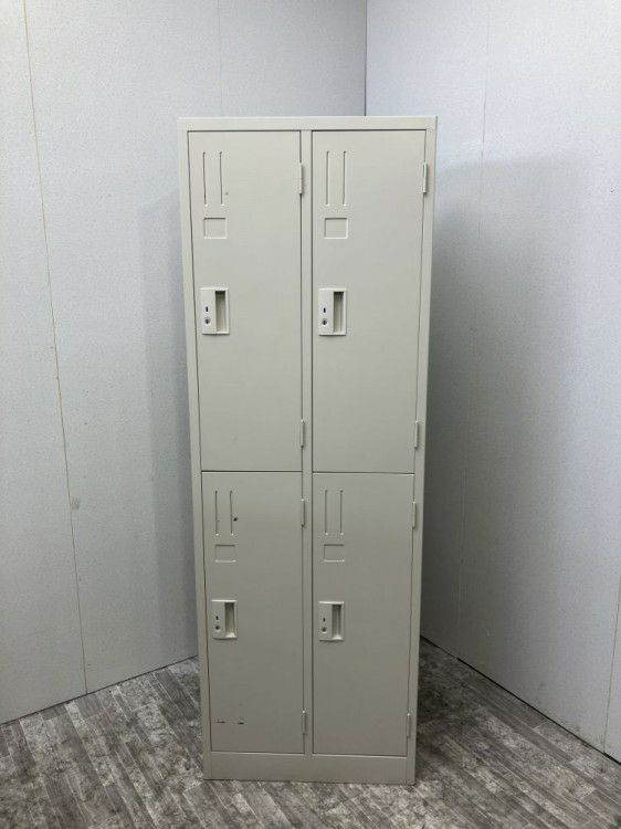 プラス4人用ロッカー 商品画像1
