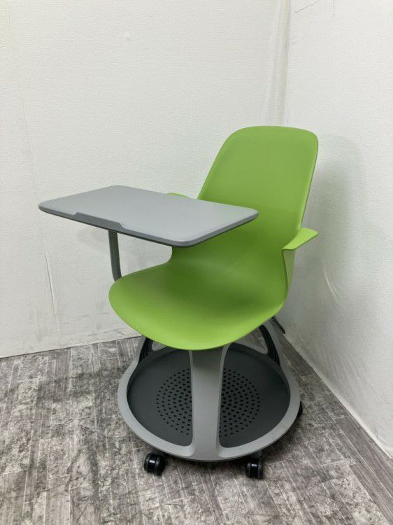 スチールケースノード（Node）チェア メモ台付きノードチェア 商品画像1