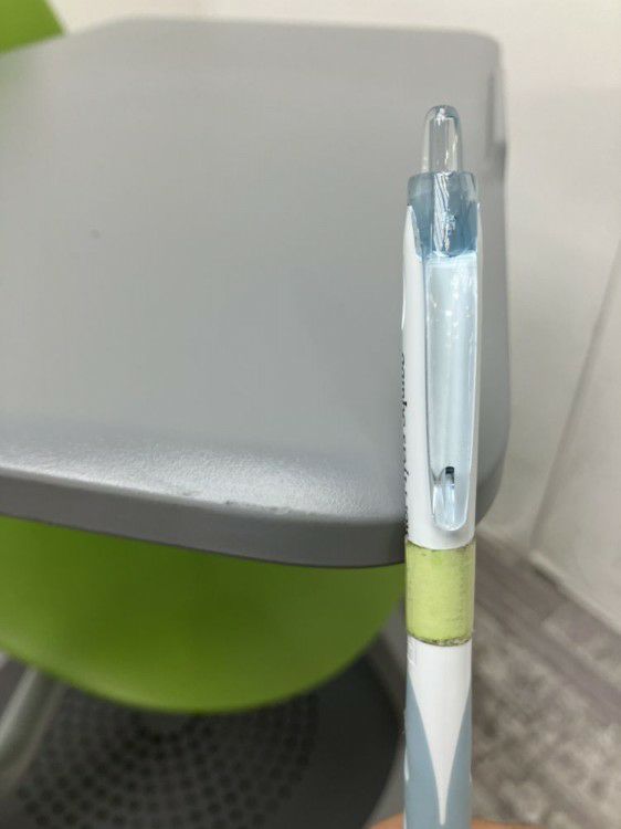 スチールケースノード（Node）チェア メモ台付きノードチェア 商品画像9