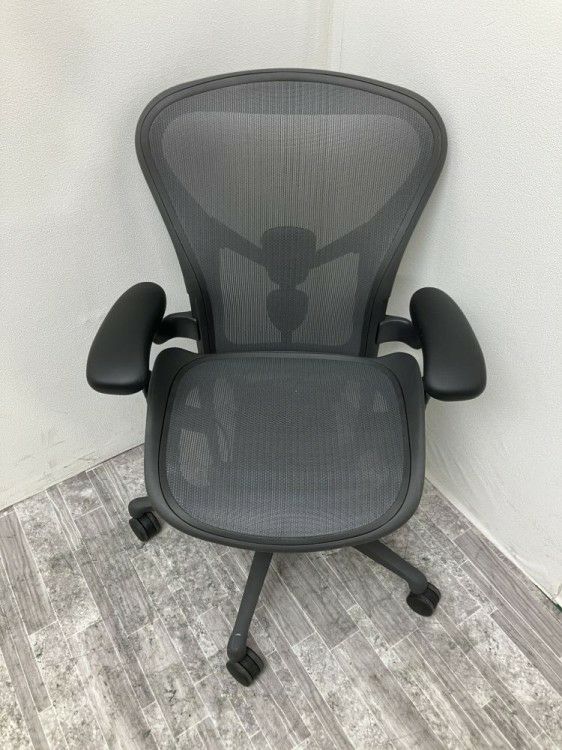HermanMiller（ハーマンミラー）アーロンチェア 可動肘付アーロンチェア 商品画像3