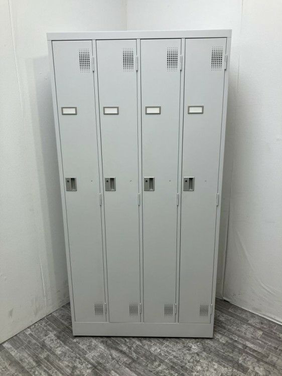 豊国工業4人用ロッカー 商品画像1