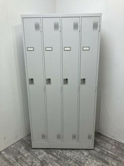 豊国工業4人用ロッカー 商品画像1