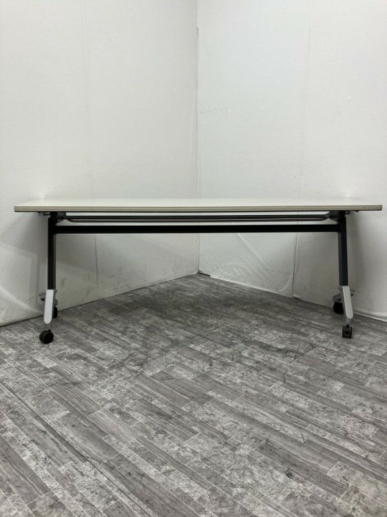 コクヨ1800サイドスタックテーブル 商品画像3