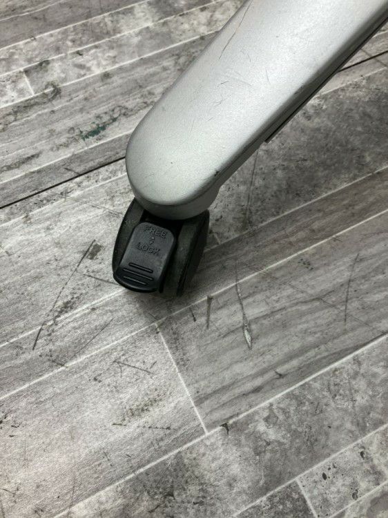 コクヨ1800サイドスタックテーブル 商品画像5