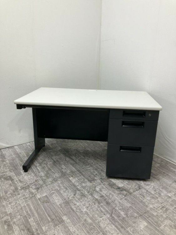 プラスフラットラインシリーズ 1200片袖デスク 商品画像1