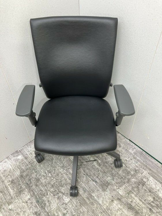 アイコOS-2200シリーズ 可動肘付OAチェア 商品画像3