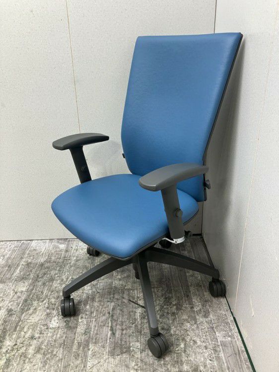 アイコOS-2200シリーズ 可動肘付OAチェア 商品画像1