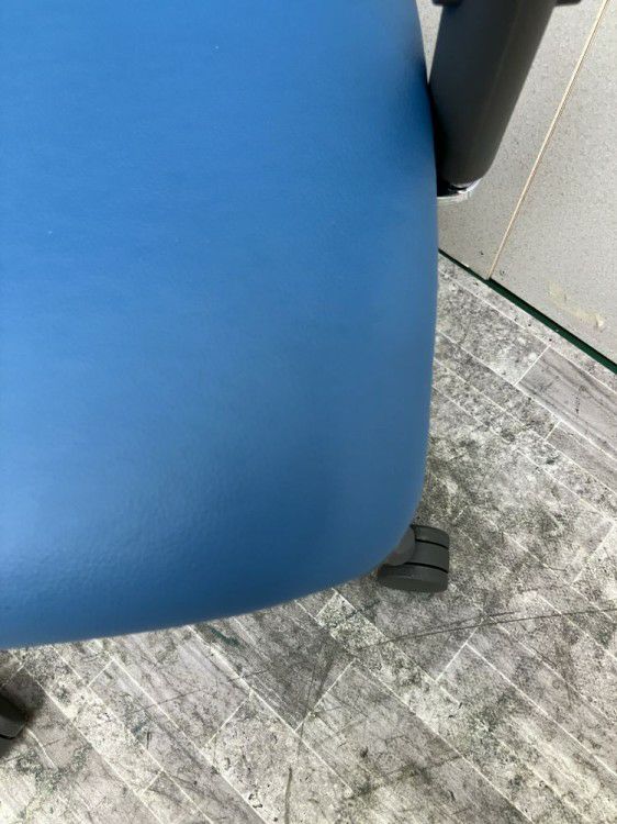 アイコOS-2200シリーズ 可動肘付OAチェア 商品画像6