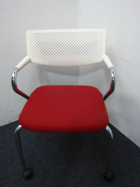 Vitra（ヴィトラ） 肘付ビザロールチェア3