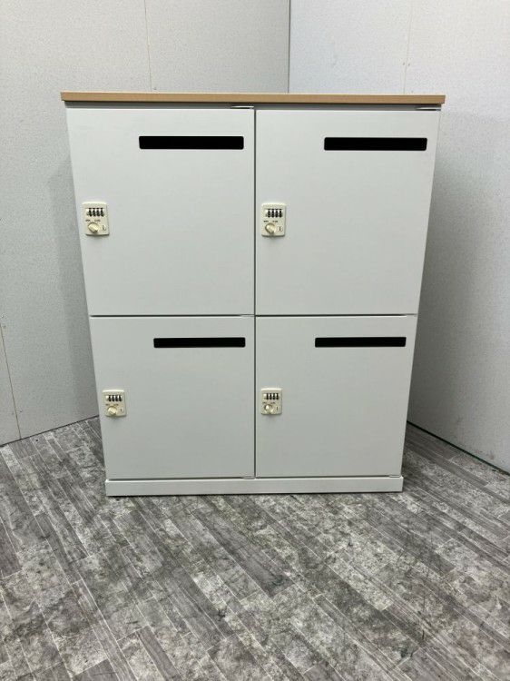 ナイキCWシリーズ ダイヤル式天板付4人用パーソナルロッカー	 商品画像1