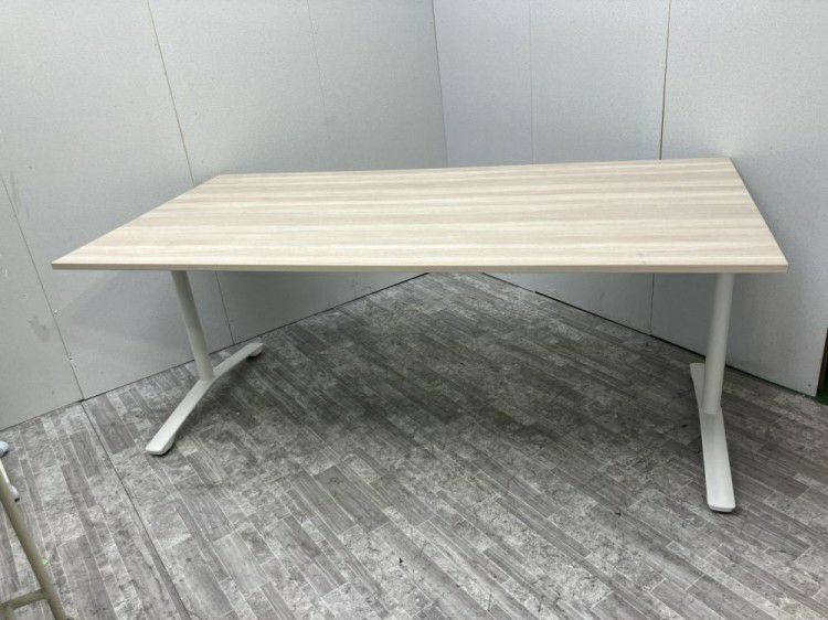 イトーキ1800ミーティングテーブル 商品画像1