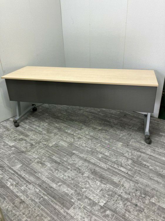 ウチダ（内田洋行）1800サイドスタックテーブル 商品画像1