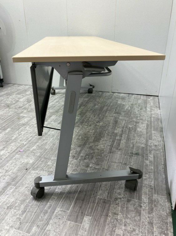 ウチダ（内田洋行）1800サイドスタックテーブル 商品画像3