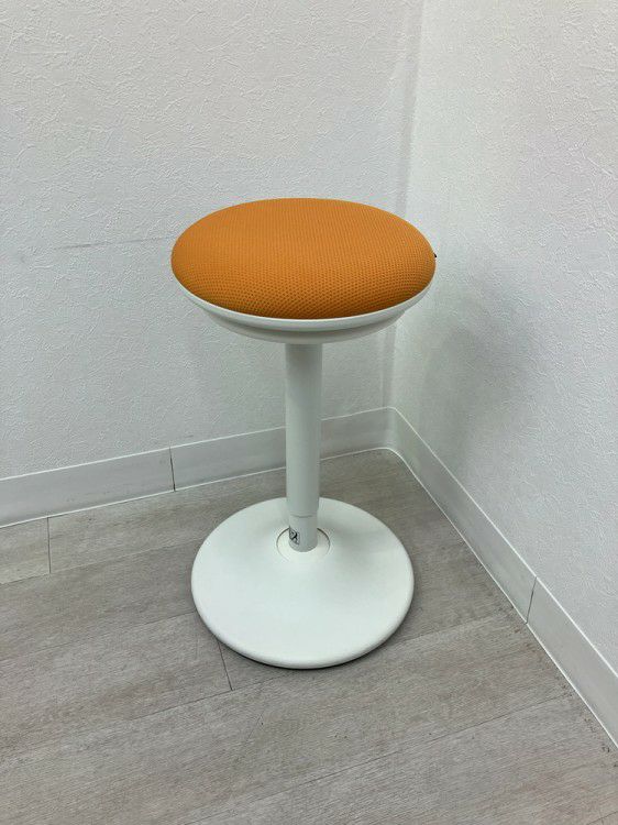 オカムラ pirouetto(ピルエット)シリーズ 昇降スツール 商品画像1