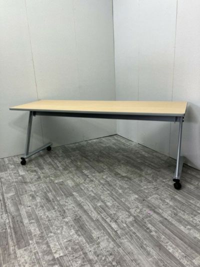 トヨスチール1800サイドスタックテーブル 商品画像1