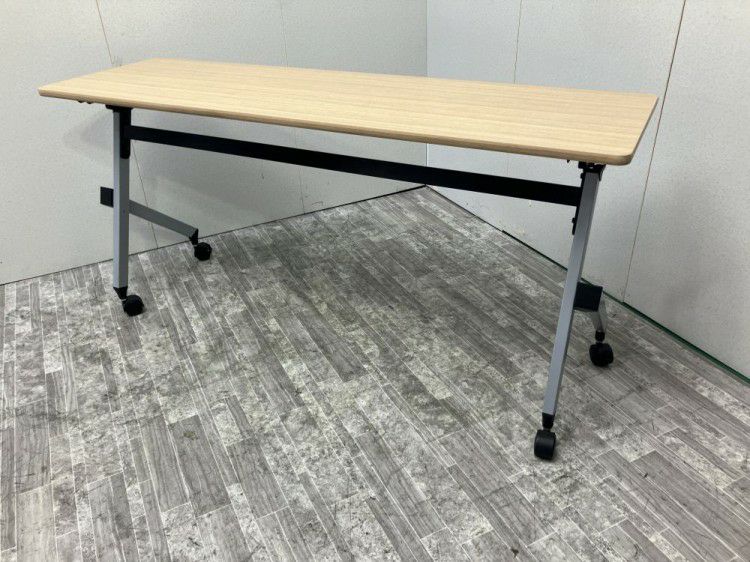 イトーキHXシリーズ 1500サイドスタックテーブル 商品画像1