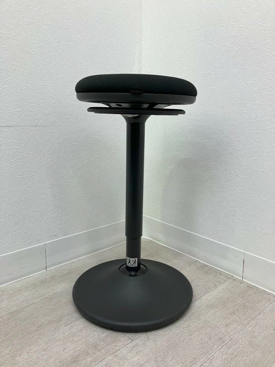 オカムラ pirouetto(ピルエット)シリーズ 昇降スツール 商品画像1