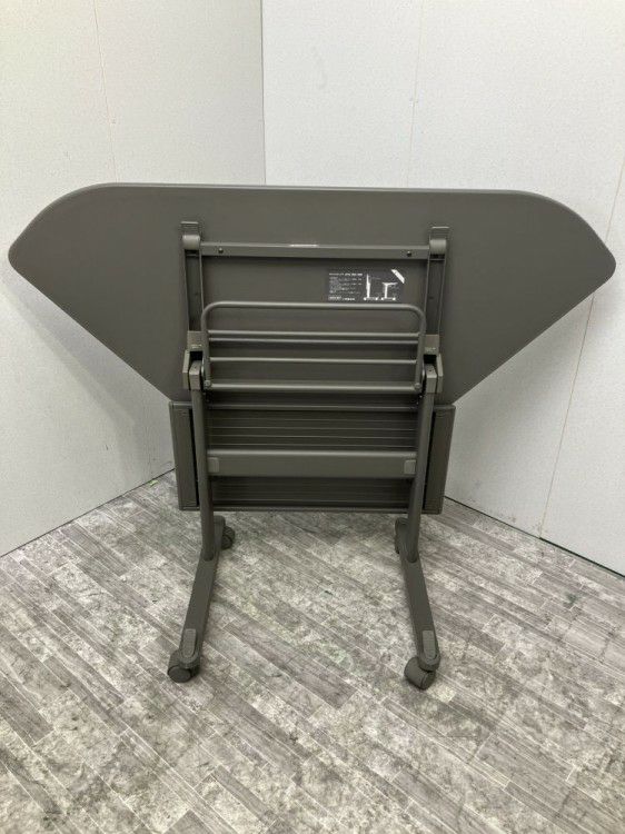 ウチダ（内田洋行）1450扇形サイドスタックテーブル3台セット 商品画像7