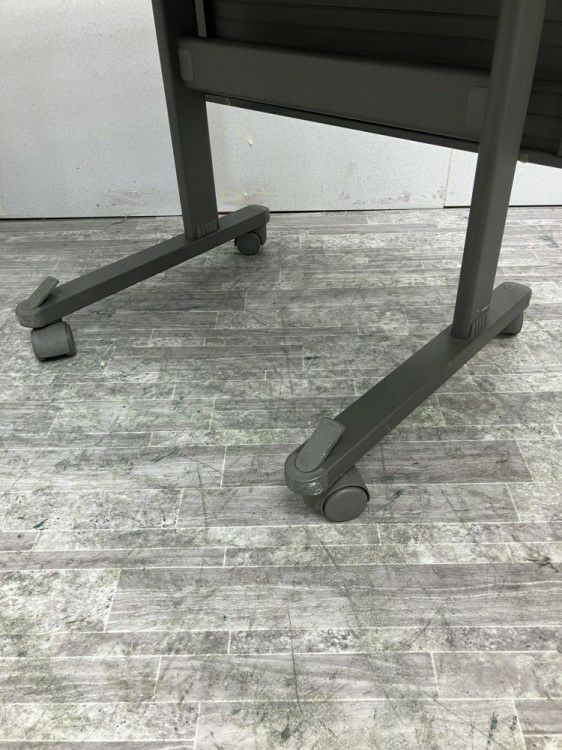 ウチダ（内田洋行）1450扇形サイドスタックテーブル3台セット 商品画像8