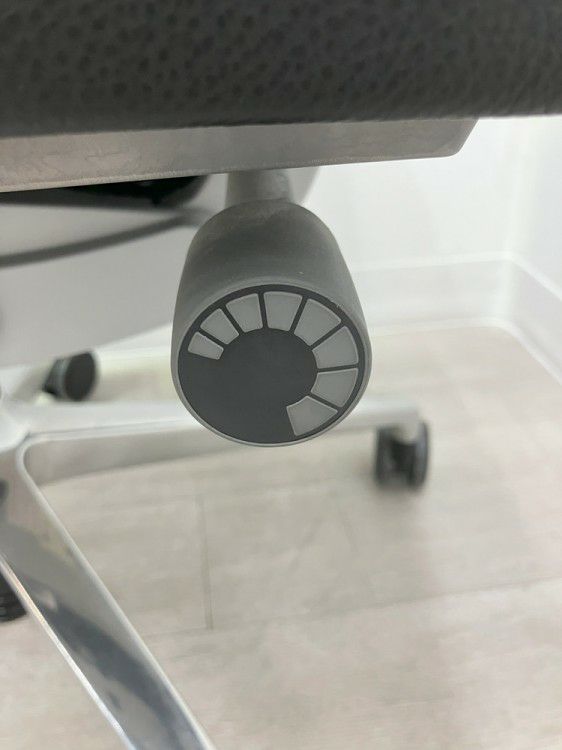 CROSSLINE(クロスライン)シリーズ 可動肘付クロスラインチェア 商品画像17