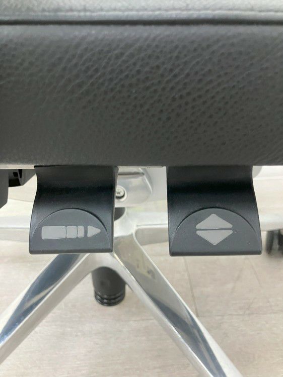 CROSSLINE(クロスライン)シリーズ 可動肘付クロスラインチェア 商品画像18