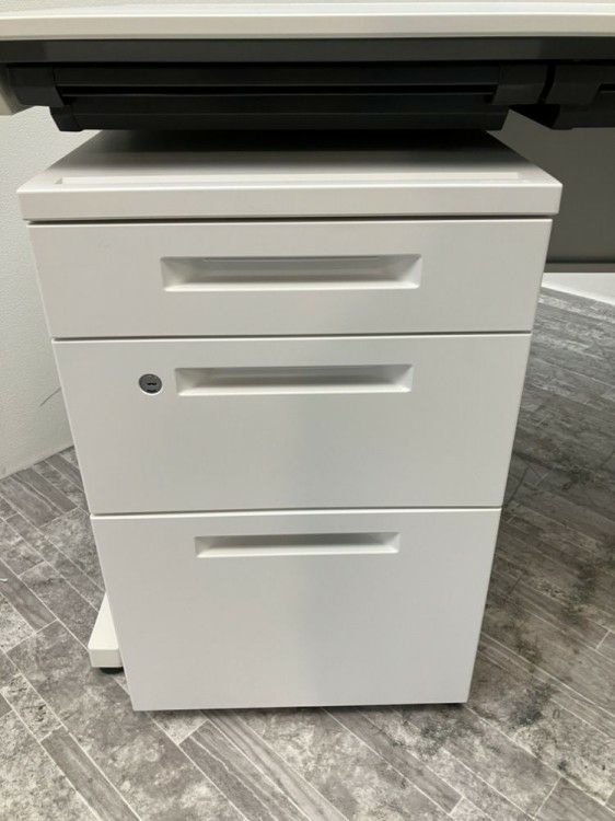 コクヨisシリーズ 1600平デスク＋ワゴン3点セット 商品画像6