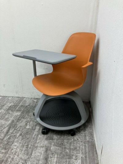 スチールケースノード（Node）チェア メモ台付きノードチェア 商品画像1