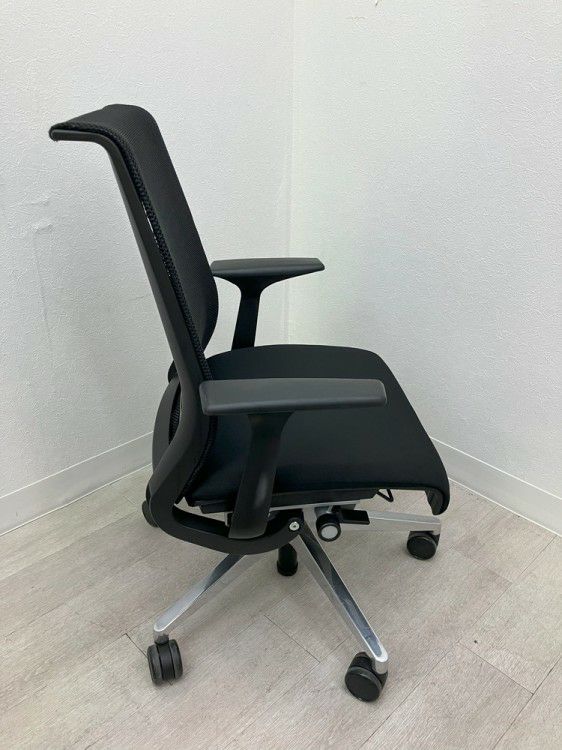 スチールケースシンク（Think）チェア 固定肘付シンクチェア 商品画像3