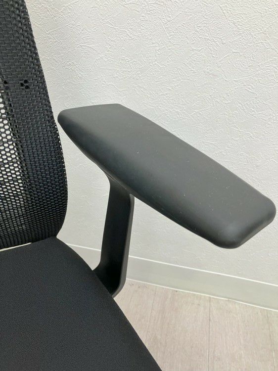 スチールケースシンク（Think）チェア 固定肘付シンクチェア 商品画像11