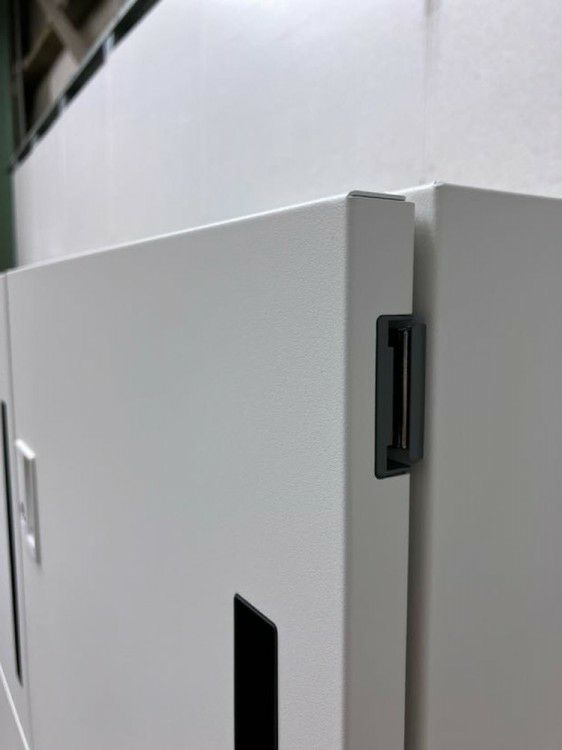 ウチダ（内田洋行）8人用パーソナルロッカー 商品画像5