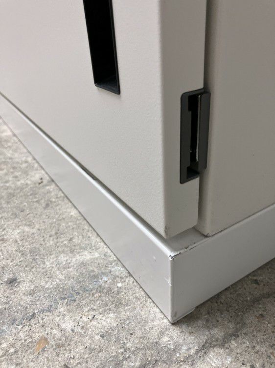 ウチダ（内田洋行）8人用パーソナルロッカー 商品画像6