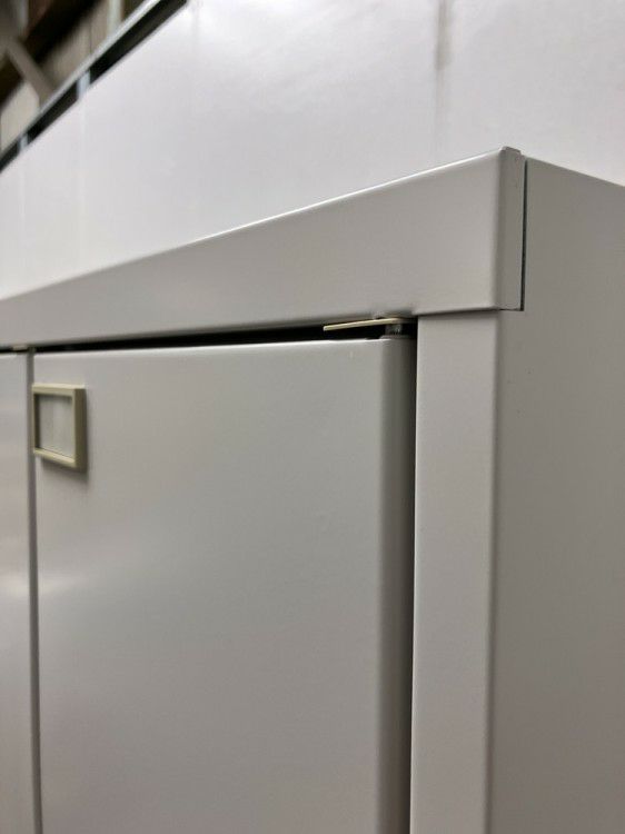 イトーキL型ロッカーシリーズ 3人用ロッカー 商品画像6