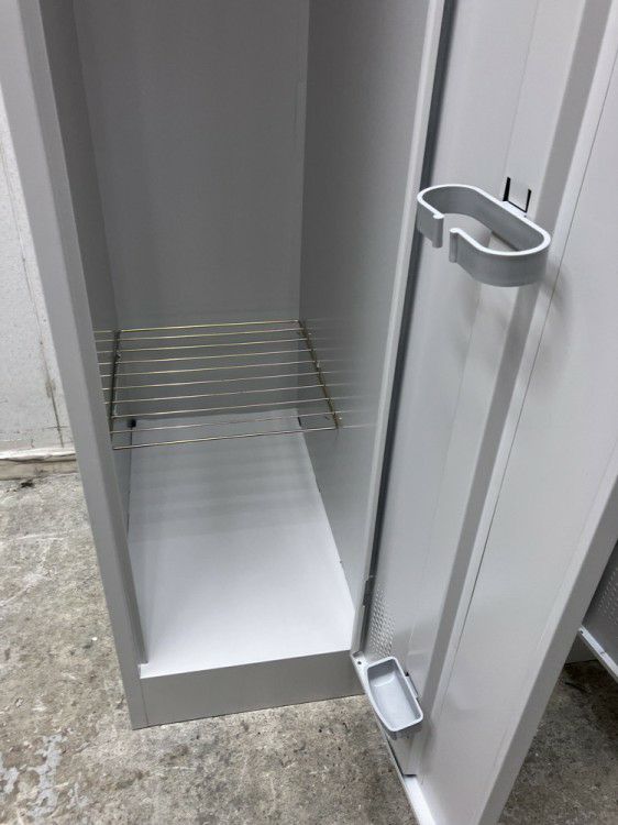 豊国工業TLKシリーズ 3人用ロッカー 商品画像5