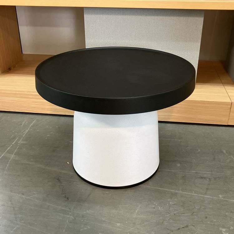 スィックトップ サイドテーブル 商品画像1