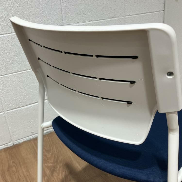 イトーキエレックSCシリーズ スタッキングチェア 商品画像6