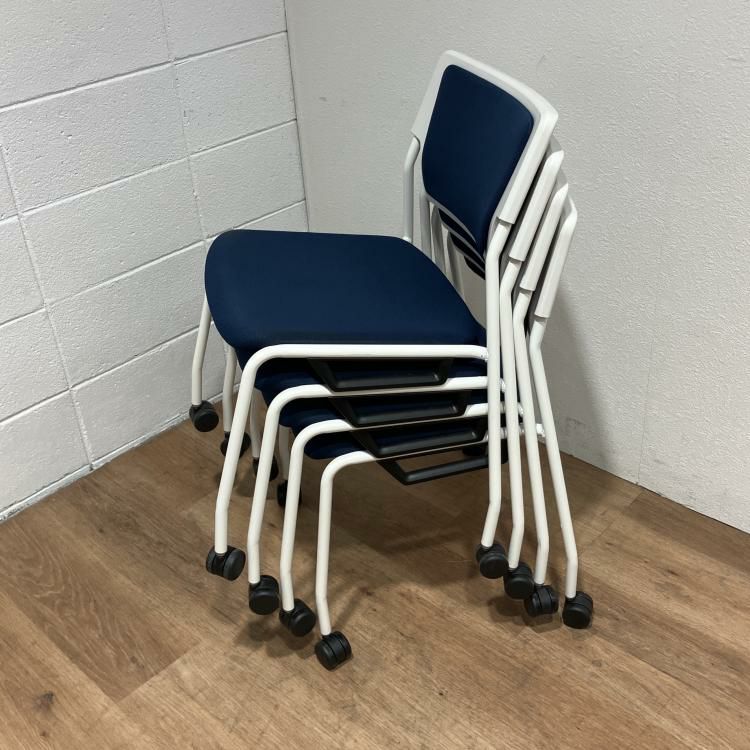 イトーキエレックSCシリーズ スタッキングチェア 商品画像9