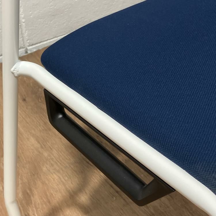 イトーキエレックSCシリーズ スタッキングチェア 商品画像11