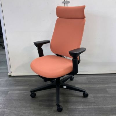 コクヨMitra2（ミトラ2）チェア 可動肘付ミトラ2チェア 商品画像1