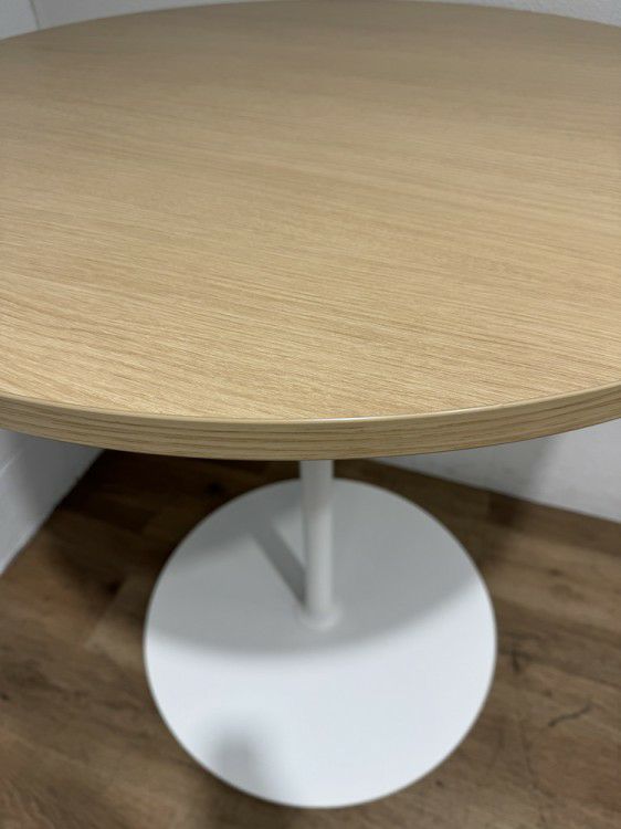 コクヨフランカシリーズ 丸テーブル 商品画像3