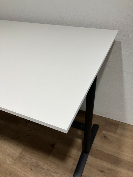 イトーキホバー（Hover）シリーズ ハイテーブル 商品画像3