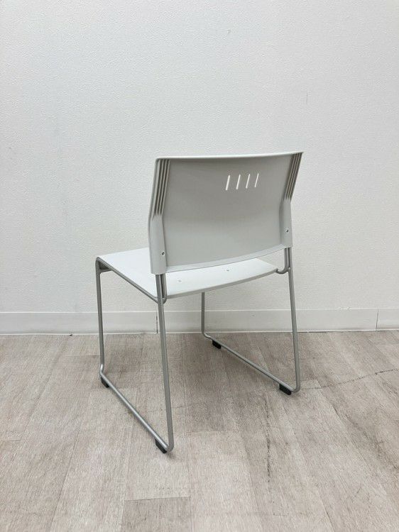 ライオンNo.725シリーズ スタッキングチェア 商品画像7