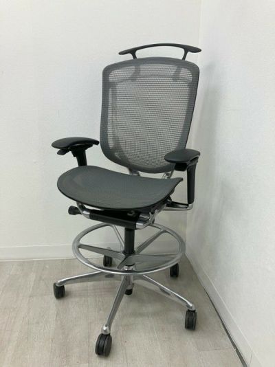 オカムラContessa seconda(コンテッサセコンダ)シリーズ 可動肘付ハイチェア 商品画像1