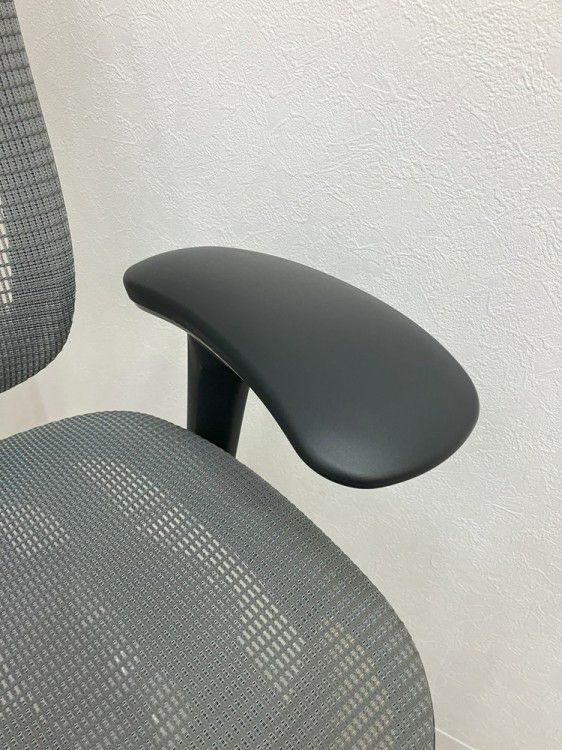 オカムラContessa seconda(コンテッサセコンダ)シリーズ 可動肘付ハイチェア 商品画像11