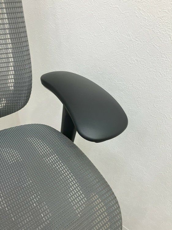 オカムラContessa seconda(コンテッサセコンダ)シリーズ 可動肘付ハイチェア 商品画像12