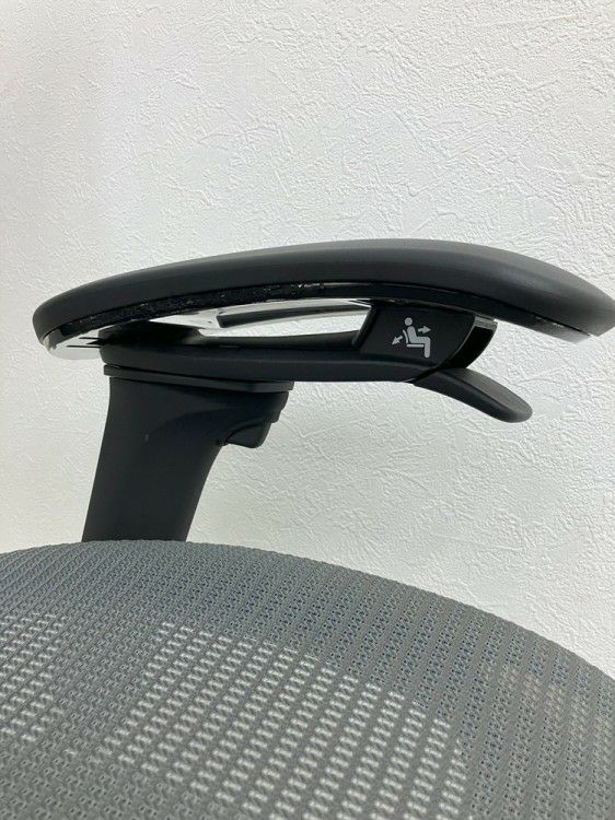 オカムラContessa seconda(コンテッサセコンダ)シリーズ 可動肘付ハイチェア 商品画像24